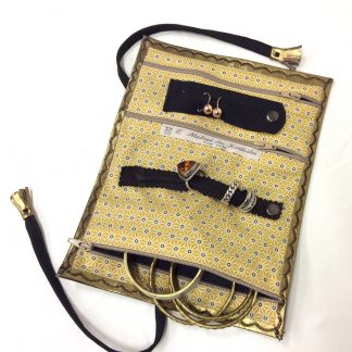 Trousse à bijoux de voyage cuir doré cuivré /intérieur jaune motifs géométriques