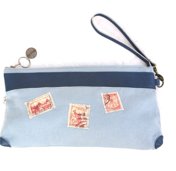 pochette maya bleu clair-cuir bleu-timbres