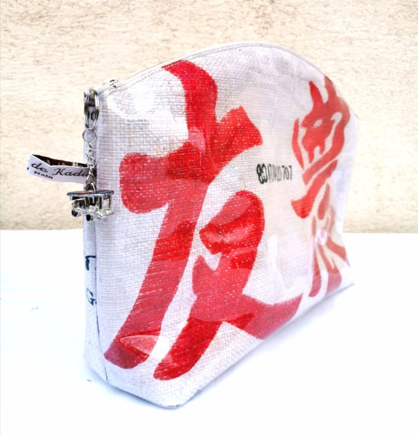 Trousse de toilette en sac de marchandise blanche/rouge-grandes lettres asiatiques