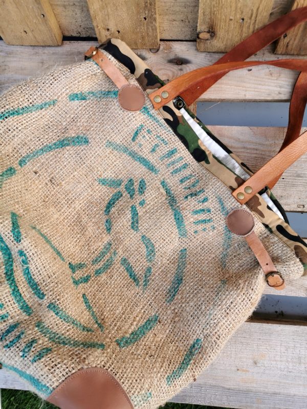 sac cabas sac de café inscription verte/bordure toile camouflage